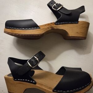 MIA Black Leather Mules with Wooden Sole